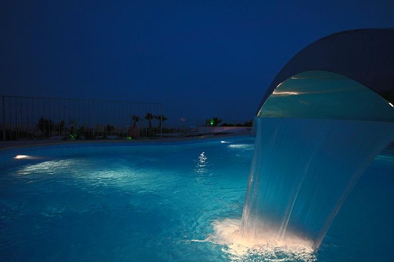 Hotel Tritone Caorle Bagian luar foto